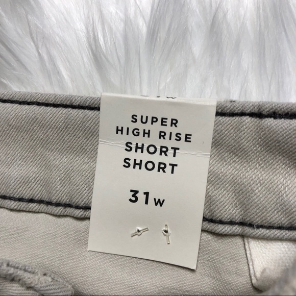 New BDG Shorts 31W Super High Rise Short Short - Picture 2 of 5